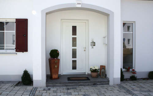 Schwäbisches Landhaus mit Gesims 5