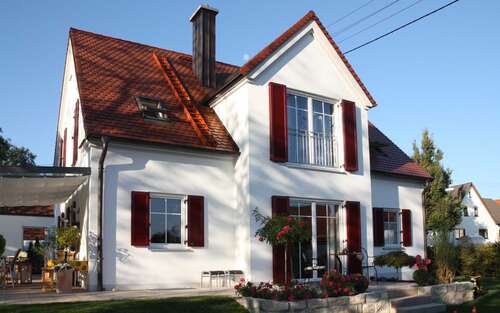 Schwäbisches Landhaus mit Gesims 2