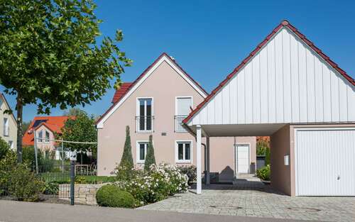Klassisches Einfamilienhaus mit zentralem Giebel 4