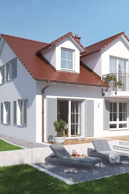 Landhaus mit Giebel und Balkon von MKM Traumhäuser